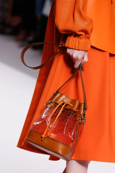 Look 45